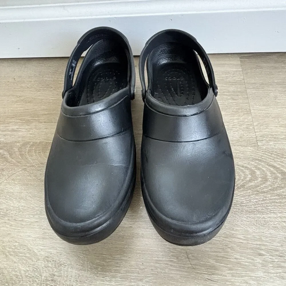 Crocs 10876 Mercy Work Clogs Women Size 7 Black Slip Resistant Nursing Chef Shoe